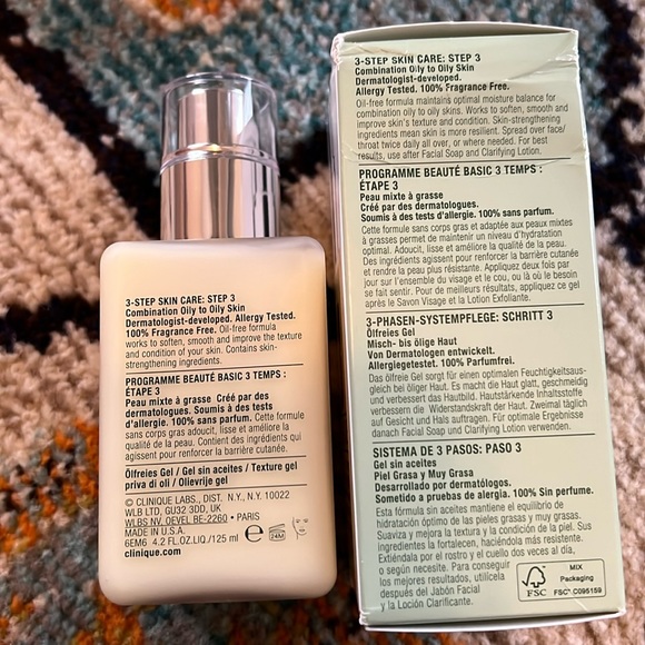 New in box - Clinique Dramatically Different Moisturizing Gel - Picture 2 of 5